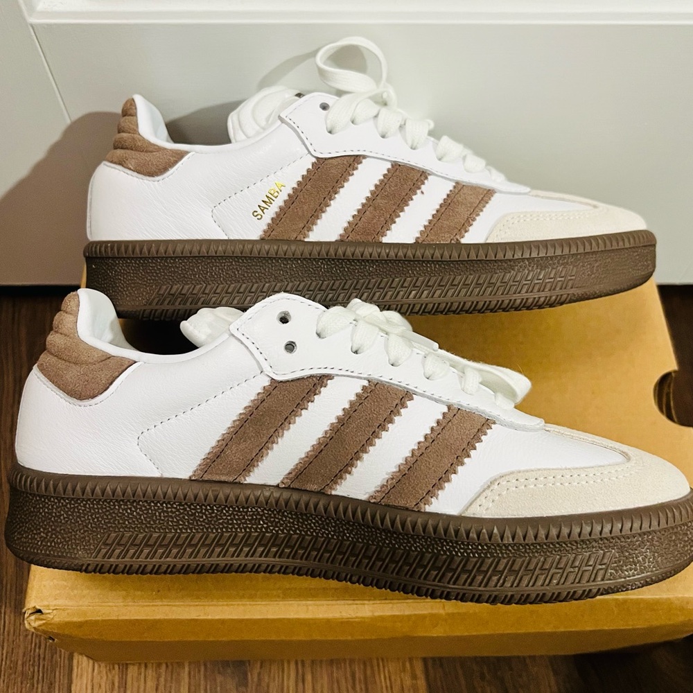 Adidas Samba Sneakers - Picture 4 of 6